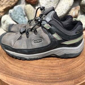 KEEN Targhee Low Waterproof Hiking Shoes for Kids